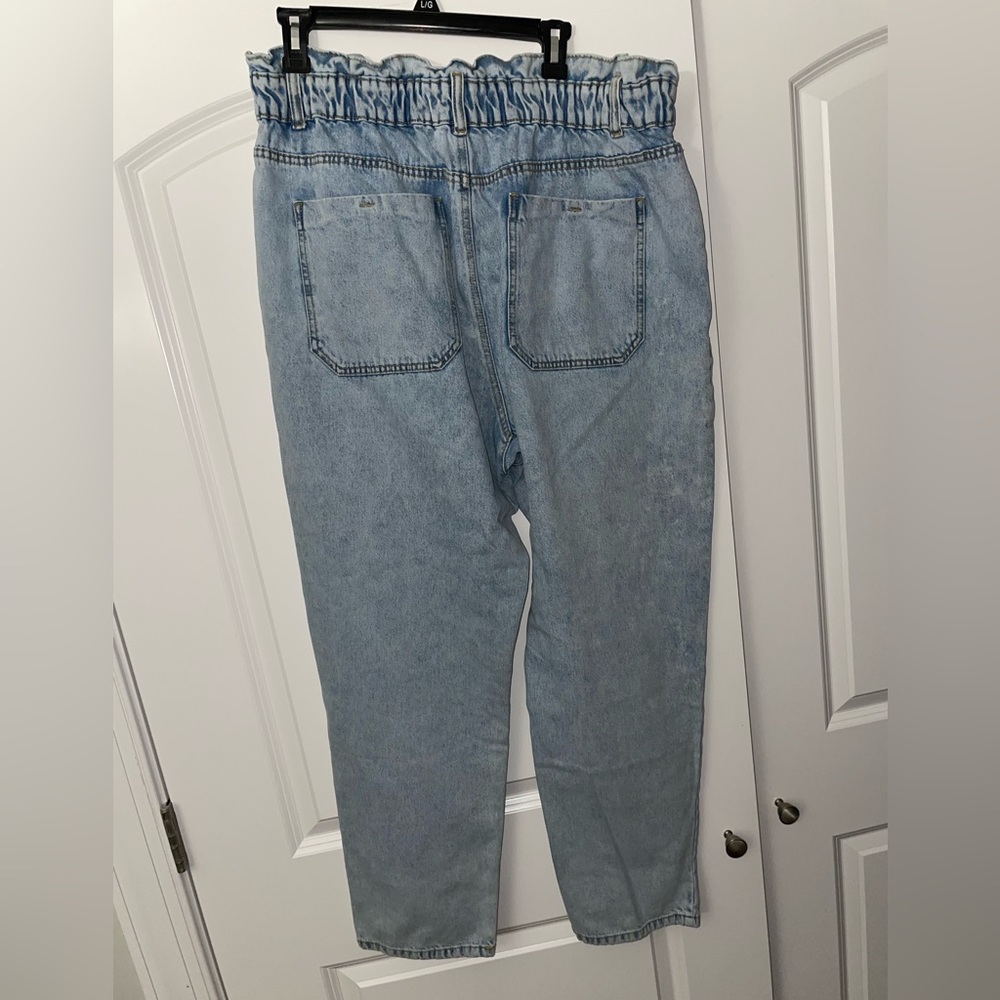 Zenana blue denim high waisted jeans NWOT - Picture 6 of 7